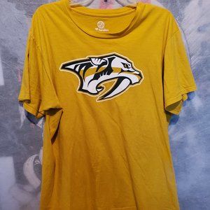 NHL Fanatics Hockey Nashville Predators Mens Large Tee Shirt, yellow